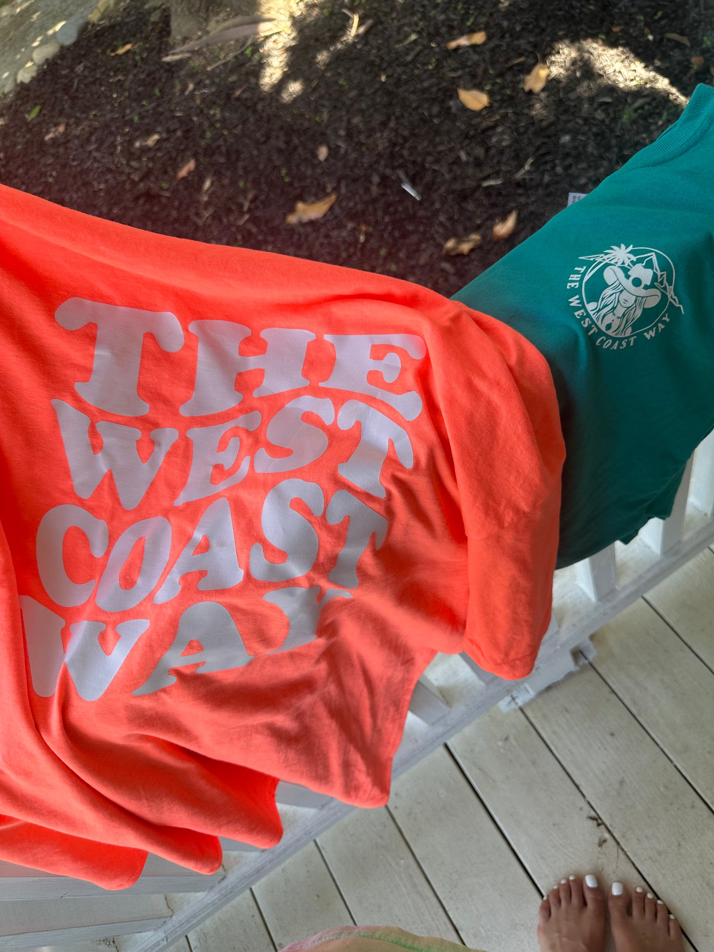 Wavy logo T- Coral