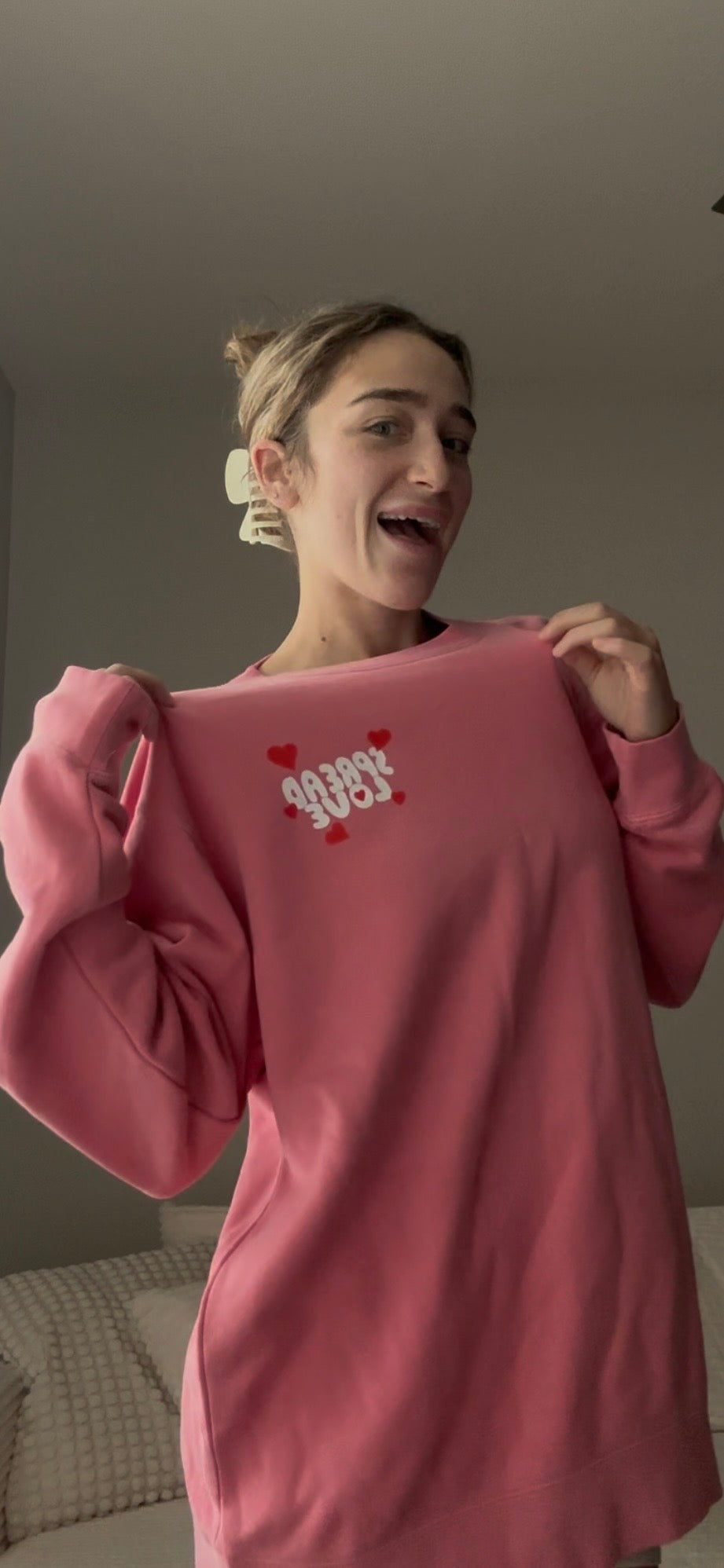 Spread Love- Crewneck